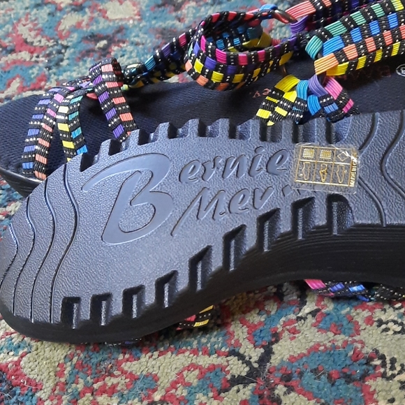 Sandals - Picture 3 of 5